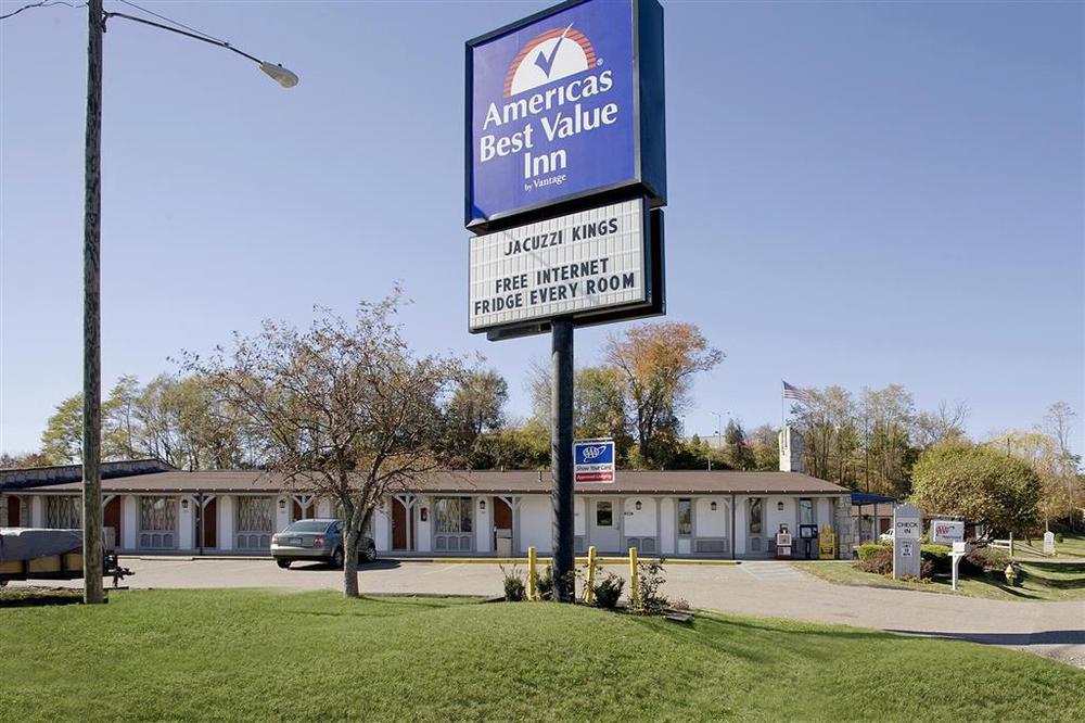Americas Best Value Inn & Suites St Clairsville Wheeling St. Clairsville Экстерьер фото