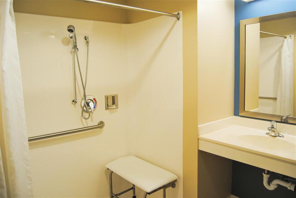 Americas Best Value Inn & Suites St Clairsville Wheeling St. Clairsville Номер фото